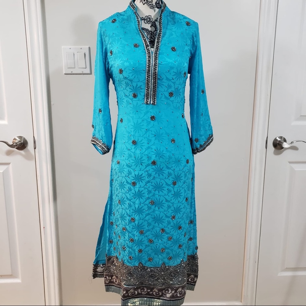 Pakistani kameez
